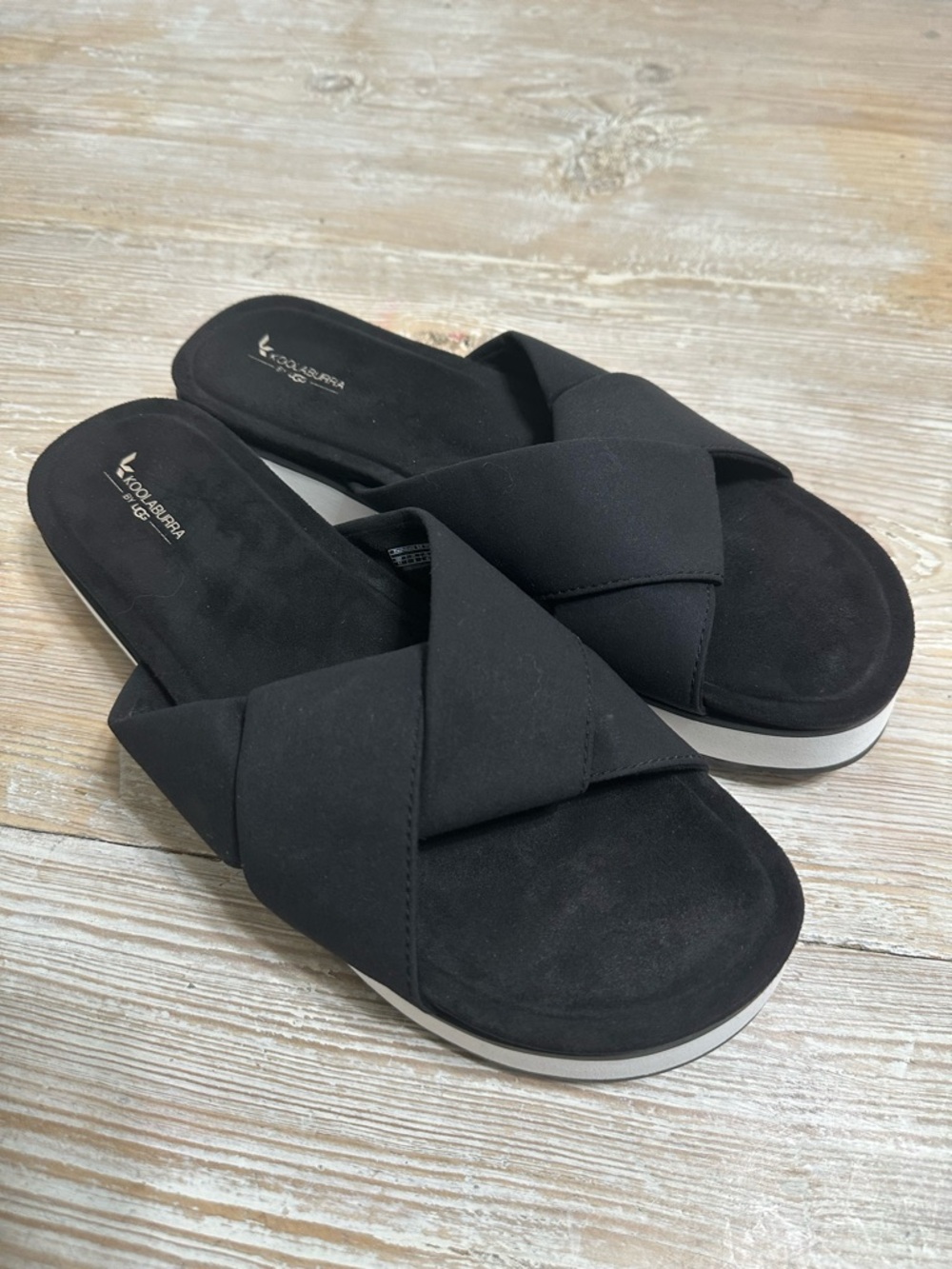 NWOB Koolaburra by UGG women's Carenza Twist Detail slide sandals sz 11